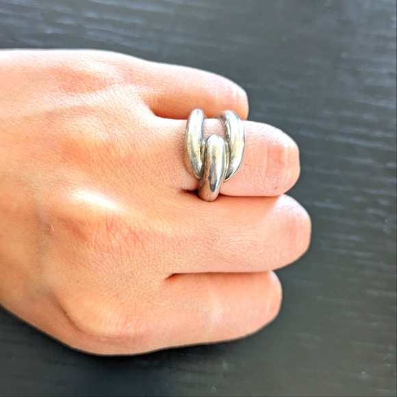 Sterling Silver chunky ring - Picture 2 of 2